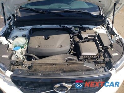 Zdjęcie 11 z 13 samochodu: 2022 VOLVO XC40 T5 R-DESIGN VIN:YV4162UM6N2648611 - miniatura