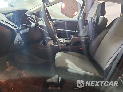 Zdjęcie 7 z 13 samochodu: 2019 FORD ESCAPE SE VIN:1FMCU9GD1KUA66160 - miniatura