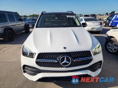 Piąte zdjęcie samochodu w środku: 2021 MERCEDES-BENZ GLE 350 VIN:4JGFB4JE8MA460606 - miniatura
