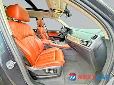 Piąte zdjęcie samochodu w środku: 2019 BMW X7 XDRIVE40I VIN:5UXCW2C52KLB43713 - miniatura