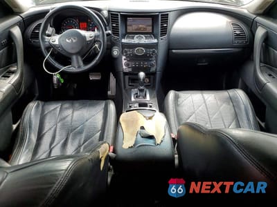Zdjęcie 8 z 13 samochodu: 2009 INFINITI FX35 BASE VIN:JNRAS18W99M157433 - miniatura