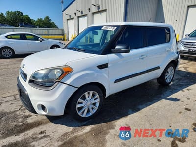 2013 KIA SOUL + KNDJT2A60D7573200 - główne zdjęcie licytacji z USA - miniatura