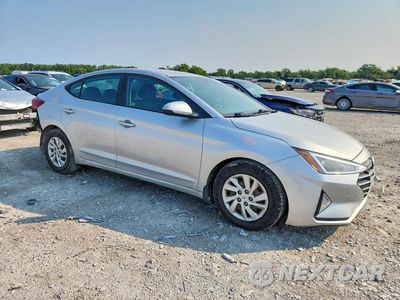 Czwarte zdjęcie samochodu z boku: 2019 HYUNDAI ELANTRA SE VIN:5NPD74LF3KH407286 - miniatura
