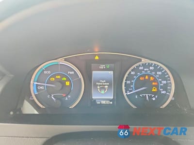 Zdjęcie 9 z 12 samochodu: 2017 TOYOTA CAMRY HYBRID XLE VIN:4T1BD1FK9HU211869 - miniatura