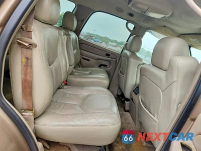 Zdjęcie 11 z 13 samochodu: 2004 GMC YUKON VIN:1GKEK13Z84J190313 - miniatura