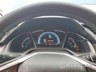 Zdjęcie 9 z 12 samochodu: 2017 HONDA CIVIC VIN:19XFC2F73HE201752 - miniatura