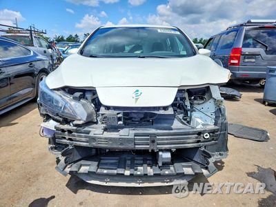 Piąte zdjęcie samochodu w środku: 2019 NISSAN LEAF S VIN:1N4AZ1CP4KC300480 - miniatura