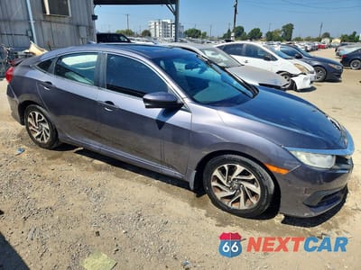 Czwarte zdjęcie samochodu z boku: 2017 HONDA CIVIC EX VIN:2HGFC2F70HH503506 - miniatura