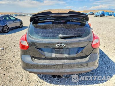 Zdjęcie 6 z 12 samochodu: 2013 FORD FOCUS ST VIN:1FADP3L9XDL201939 - miniatura