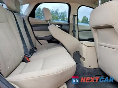 Zdjęcie 10 z 12 samochodu: 2015 FORD FOCUS SE VIN:1FADP3F24FL281479 - miniatura