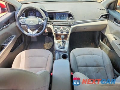 Zdjęcie 8 z 13 samochodu: 2019 HYUNDAI ELANTRA SEL VIN:5NPD84LF0KH469404 - miniatura