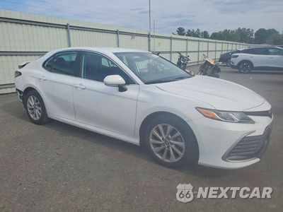 Czwarte zdjęcie samochodu z boku: 2023 TOYOTA CAMRY LE VIN:4T1C11AKXPU798649 - miniatura