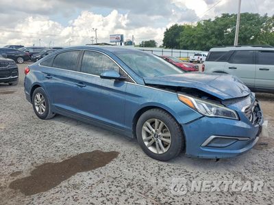 Czwarte zdjęcie samochodu z boku: 2017 HYUNDAI SONATA SE VIN:5NPE24AFXHH442146 - miniatura