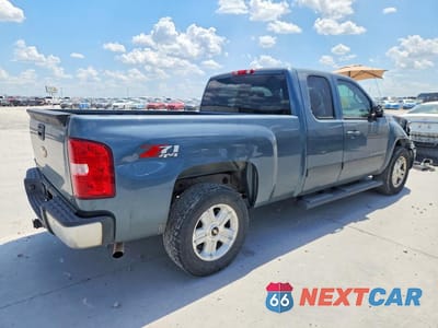 Trzecie zdjęcie samochodu z tyłu: 2008 CHEVROLET SILVERADO K1500 VIN:2GCEK19J181290878 - miniatura