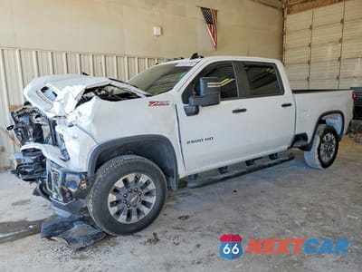2026 CHEVROLET SILVERADO K2500 CUSTOM 2GC4KME77T1152892 - główne zdjęcie licytacji z USA - miniatura
