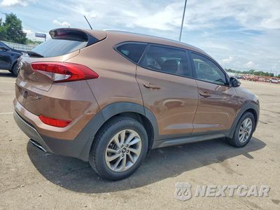 Trzecie zdjęcie samochodu z tyłu: 2016 HYUNDAI TUCSON ECO VIN:KM8J33A28GU061754 - miniatura