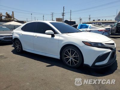 Czwarte zdjęcie samochodu z boku: 2021 TOYOTA CAMRY SE VIN:4T1G11AK5MU576162 - miniatura