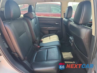 Zdjęcie 10 z 12 samochodu: 2014 MITSUBISHI OUTLANDER SE VIN:JA4AZ3A33EZ002102 - miniatura