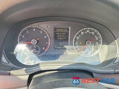 Zdjęcie 9 z 12 samochodu: 2015 VOLKSWAGEN PASSAT SE VIN:1VWBS7A39FC019851 - miniatura
