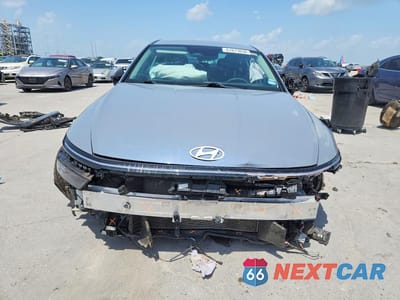 Piąte zdjęcie samochodu w środku: 2024 HYUNDAI SONATA SEL VIN:KMHL64JA4RA413682 - miniatura