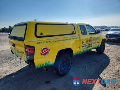 Trzecie zdjęcie samochodu z tyłu: 2016 TOYOTA TACOMA SR5 VIN:5TFSX5EN7GX040857 - miniatura