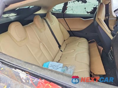 Zdjęcie 10 z 12 samochodu: 2012 TESLA MODEL S VIN:5YJSA1CP0CFP02233 - miniatura