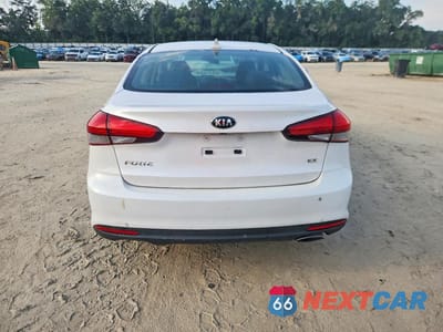 Zdjęcie 6 z 12 samochodu: 2017 KIA FORTE EX VIN:3KPFL4A81HE128540 - miniatura
