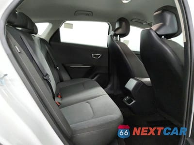 Zdjęcie 10 z 13 samochodu: 2025 KIA K4 LXS VIN:3KPFT4DE1SE084919 - miniatura