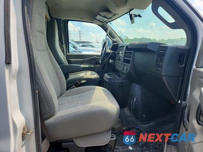 Zdjęcie 11 z 14 samochodu: 2021 GMC SAVANA DELIVERY TRUCK VIN:7GZ07RF71MN002307 - miniatura