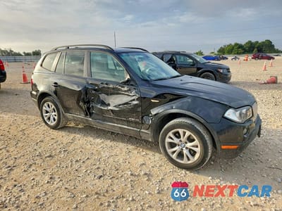Czwarte zdjęcie samochodu z boku: 2010 BMW X3 XDRIVE30I VIN:WBXPC9C40AWJ35375 - miniatura