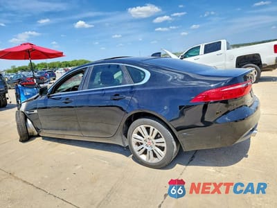 Drugie zdjęcie samochodu z przodu: 2016 JAGUAR XF PREMIUM VIN:SAJBJ4BV4GCY17861 - miniatura