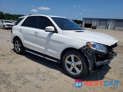 Czwarte zdjęcie samochodu z boku: 2017 MERCEDES-BENZ GLE 350 VIN:4JGDA5JB1HA839006 - miniatura