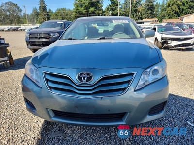 Piąte zdjęcie samochodu w środku: 2011 TOYOTA CAMRY LE VIN:4T1BF3EK4BU730925 - miniatura
