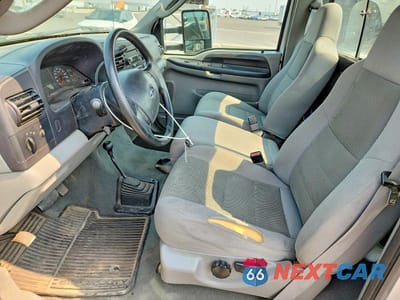 Zdjęcie 7 z 12 samochodu: 2005 FORD F250 SUPER DUTY VIN:1FTSF21Y05EA08486 - miniatura