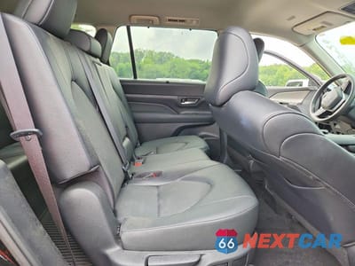Zdjęcie 11 z 14 samochodu: 2024 TOYOTA GRAND HIGHLANDER XLE VIN:5TDAAAB55RS065789 - miniatura