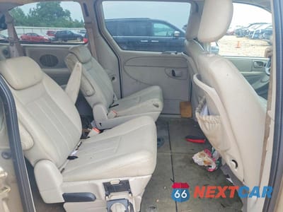 Zdjęcie 11 z 13 samochodu: 2005 CHRYSLER TOWN & COUNTRY TOURING VIN:2C4GP54L65R243434 - miniatura