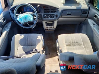 Zdjęcie 8 z 13 samochodu: 2002 TOYOTA SIENNA CE VIN:4T3ZF19C62U495974 - miniatura