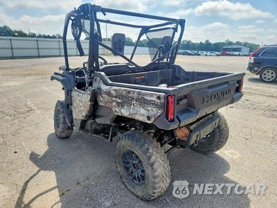 Trzecie zdjęcie samochodu z tyłu: 2025 HONDA SXS1000M UTILITY VEHICLE VIN:1HFVE0462S4900406 - miniatura
