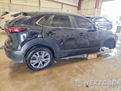 Trzecie zdjęcie samochodu z tyłu: 2025 MAZDA CX-30 PREFERRED VIN:3MVDMBCM5SM787848 - miniatura