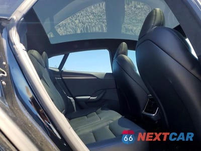 Zdjęcie 10 z 12 samochodu: 2021 TESLA MODEL S VIN:5YJSA1E56MF436343 - miniatura