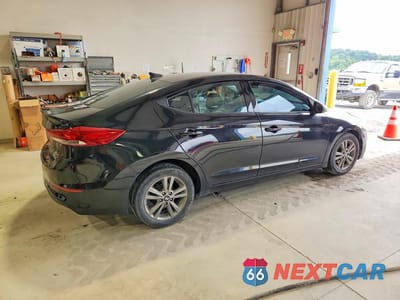 Trzecie zdjęcie samochodu z tyłu: 2017 HYUNDAI ELANTRA SE VIN:5NPD84LF8HH125019 - miniatura