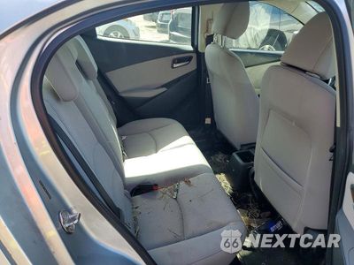 Zdjęcie 10 z 12 samochodu: 2019 TOYOTA YARIS LE VIN:3MYDLBYVXKY523203 - miniatura
