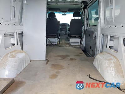 Zdjęcie 10 z 13 samochodu: 2012 MERCEDES-BENZ SPRINTER 2500 DELIVERY VAN VIN:WD3PE7CC8C5701059 - miniatura