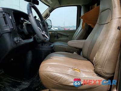 Zdjęcie 7 z 13 samochodu: 2017 CHEVROLET EXPRESS 2500 CARGO DELIVERY VAN VIN:1GCWGAFG6H1121850 - miniatura