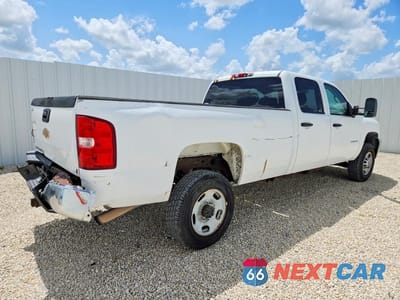 Trzecie zdjęcie samochodu z tyłu: 2013 CHEVROLET SILVERADO C2500 HEAVY DUTY VIN:1GC1CVCGXDF189759 - miniatura