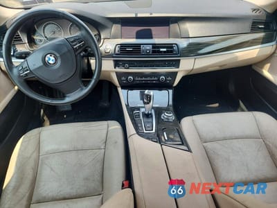 Zdjęcie 8 z 12 samochodu: 2013 BMW 528 XI VIN:WBAXH5C53DD108751 - miniatura