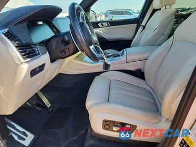 Zdjęcie 7 z 13 samochodu: 2020 BMW X5 M50I VIN:5UXJU4C05L9C67180 - miniatura