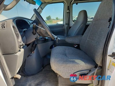 Zdjęcie 7 z 13 samochodu: 2006 FORD ECONOLINE E350 SUPER DUTY WAGON VIN:1FMNE31L46HB39894 - miniatura