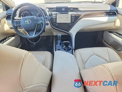 Zdjęcie 8 z 12 samochodu: 2019 TOYOTA CAMRY XLE VIN:4T1B11HK8KU684191 - miniatura