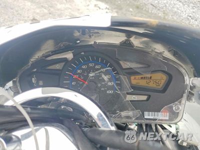 Zdjęcie 7 z 10 samochodu: 2011 HONDA PCX VIN:MLHJF2806B5002177 - miniatura